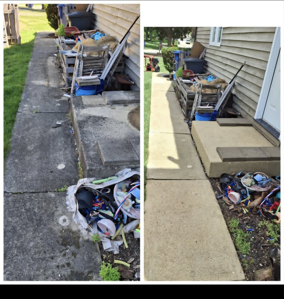 Concrete walkway and side steps pressure washing before and after in Saint Charles, IL