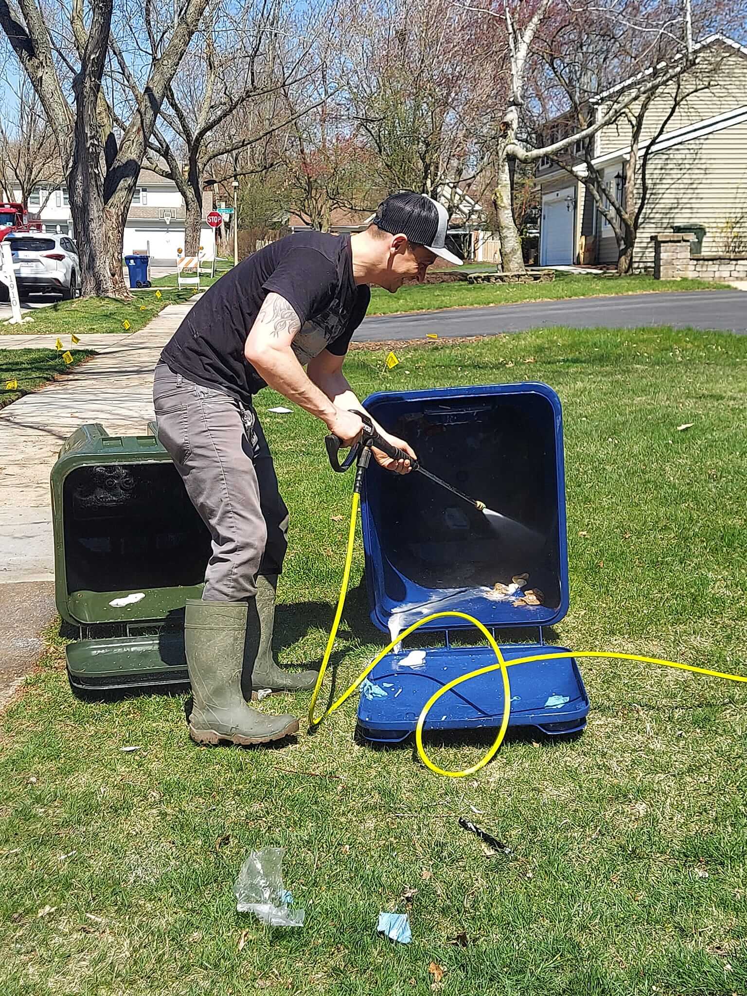 Garbage & Recycle Bin Cleaning